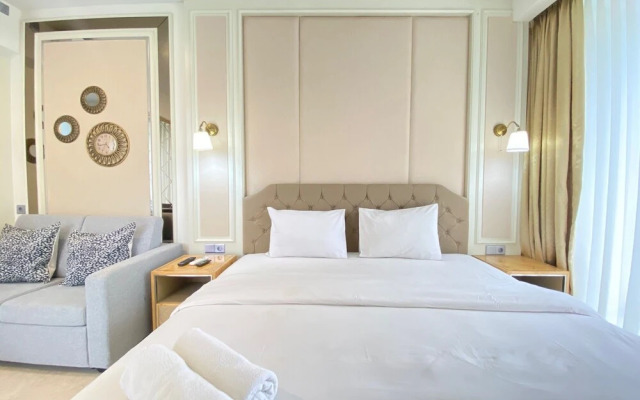 Modern Studio Room With Jacuzzi At Art Deco Apartment