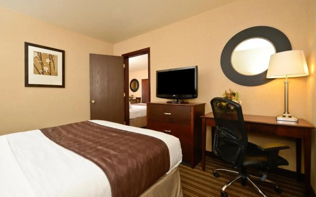 Yellowstone Westgate Hotel
