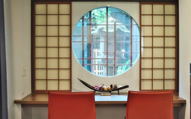 Takeya Kitano Honkan