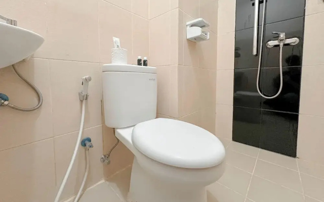 Pleasant And Good Location Studio At Bale Hinggil Apartment