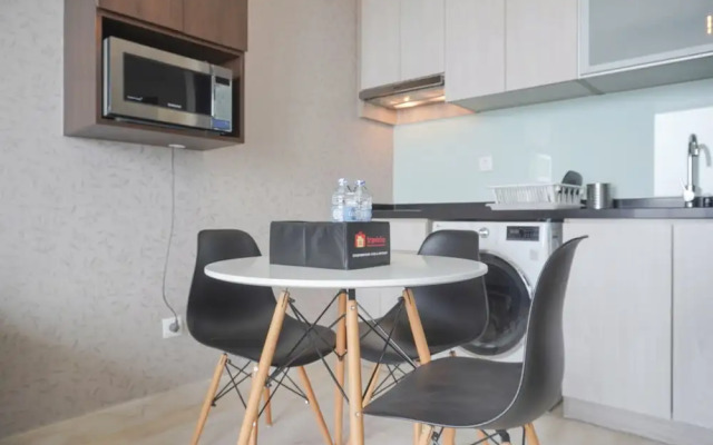 Modern And Elegant 2Br At Menteng Park Apartment