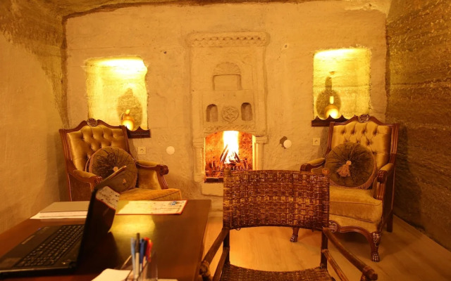 Unicorn Cave Hotel