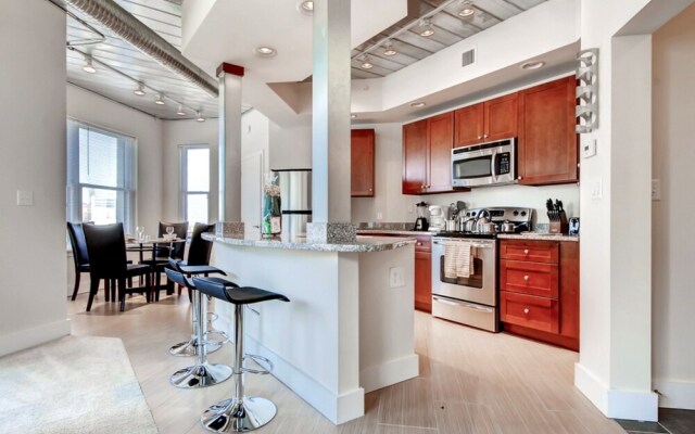 Global Luxury Suites at Whetstone Way