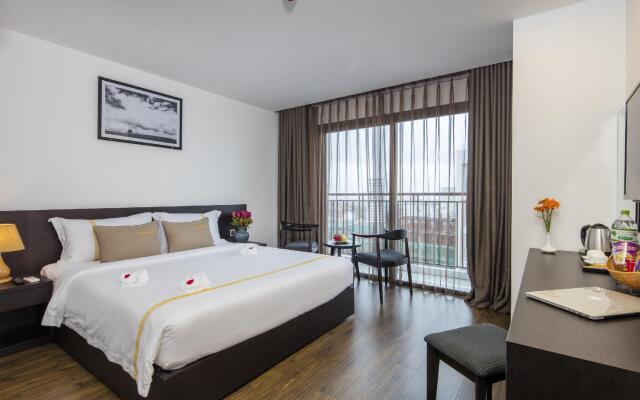 Meriton Hotel