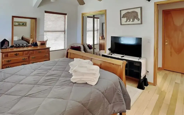 East Mountain View by Ruidoso Vacation Rentals