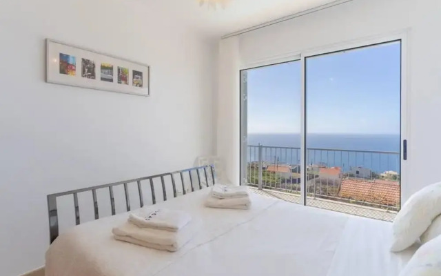 Villa Eldomar 61 in Estreito da Calheta