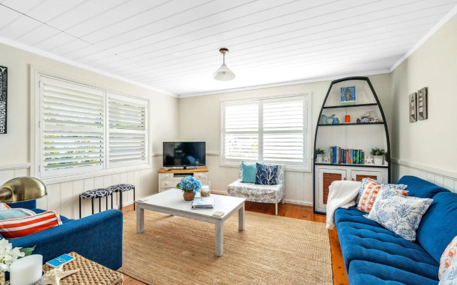 Mermaid Cottage at Hyams Beach 4pm Check Out Sundays – Guest Rooms – Hyams Beach