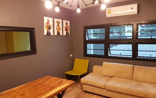 Nimman Expat Home