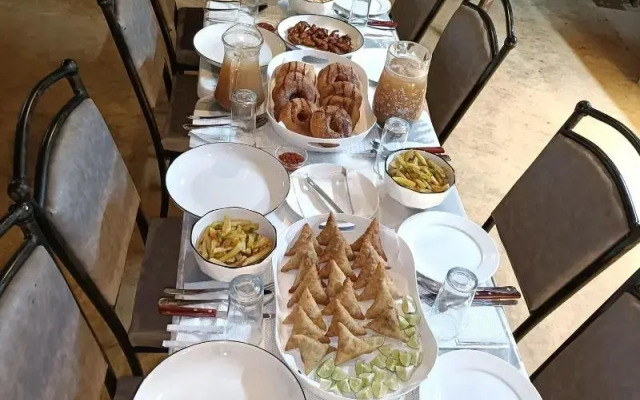 Redhill Cliff Complex