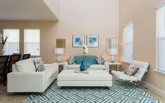 4221 Oakview Drive 6 Bedroom Home