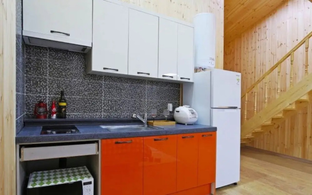 Gyeongju Star Garret Bed and Breakfast