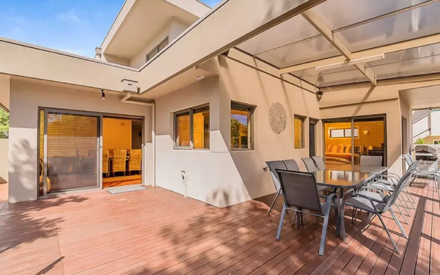 Broadwater By The Beach - With Heated Outdoor Spa