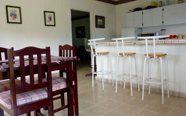 Autana Bed and Breakfast - Hostel