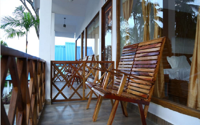 Laxmi Continental Resort