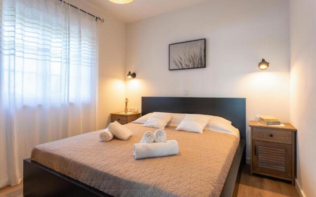 HANA Luxury apartment with sea view