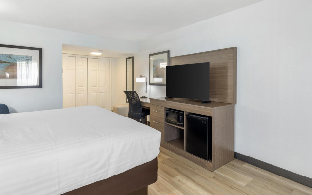 Best Western Palm Beach Lakes