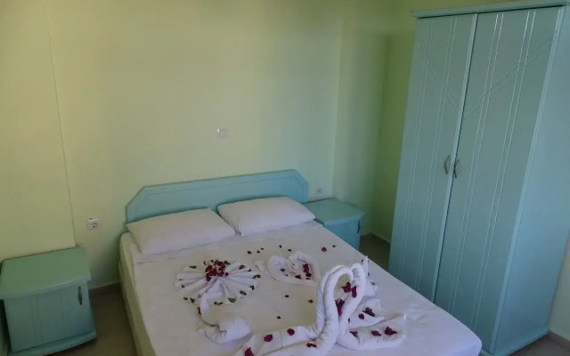 Side Forever Apart Otel