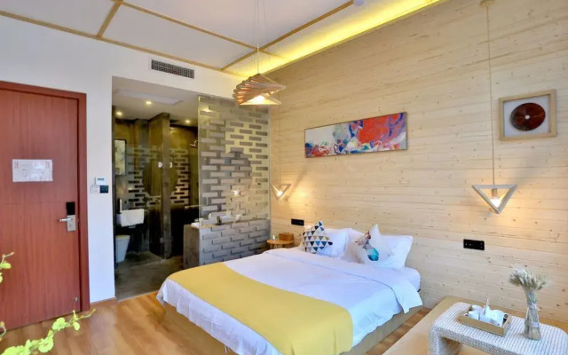 Wuzhen Qingyi Hotel