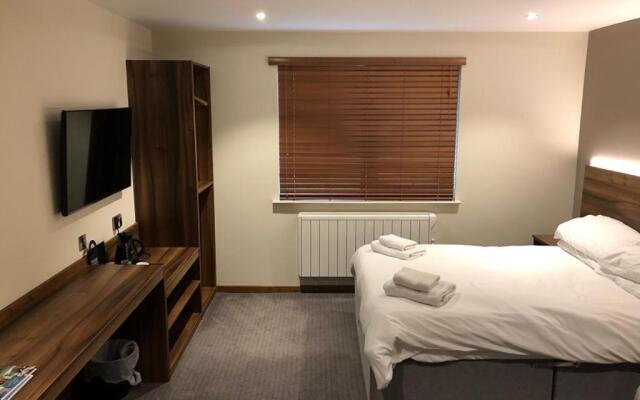 Raglan Lodge