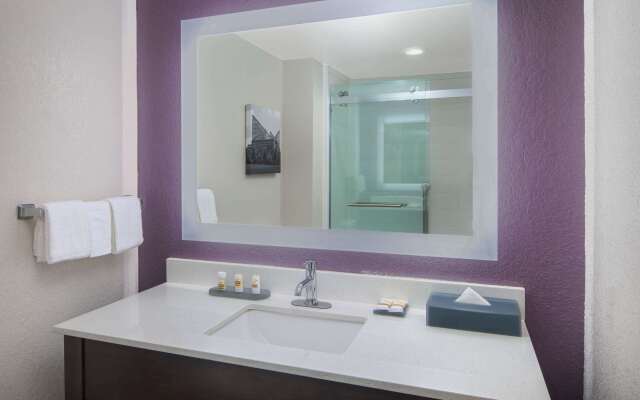 La Quinta Inn & Suites by Wyndham Chattanooga - East Ridge