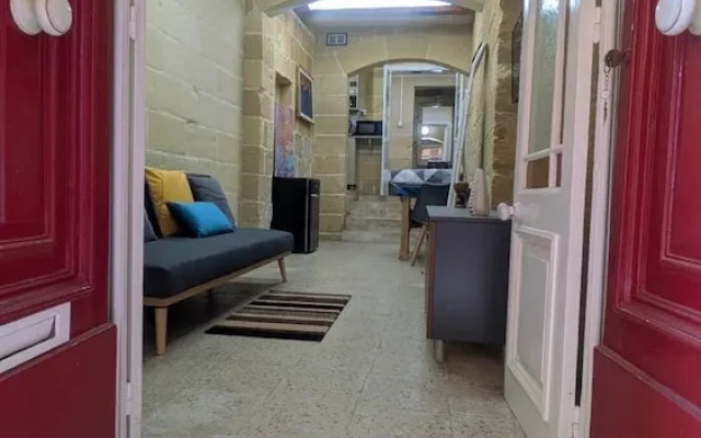 Apartment in Valletta by Ruwts