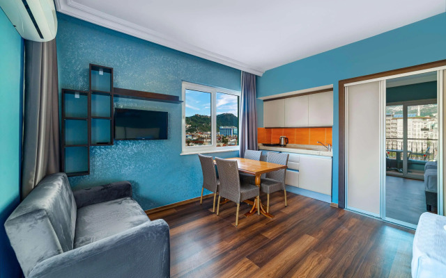 Royalisa City Apart Hotel