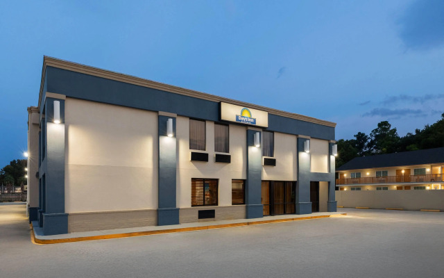 Days Inn by Wyndham Slidell