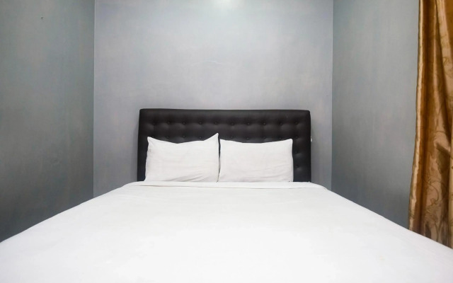 Super OYO 1226 Al Abror Homestay