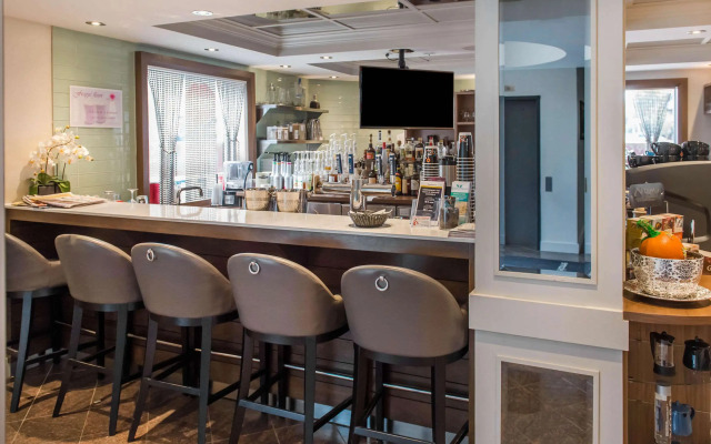 Les Suites Victoria, an Ascend Collection Hotel