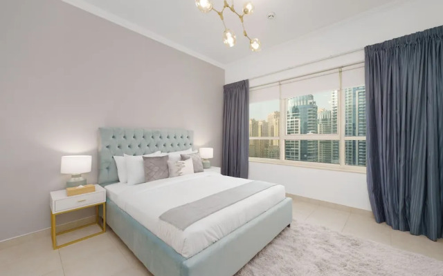 Maison Privee - Dreamy Apt with Jaw-Dropping Marina Views