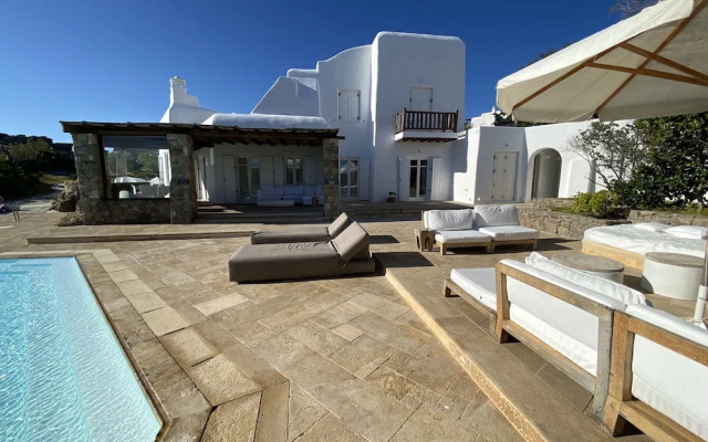 Villa Alessandra - Near Ornos Beach