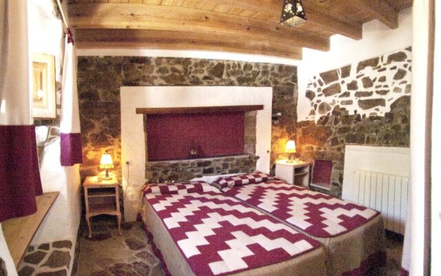 House With 3 Bedrooms in Zahara de la Sierra, With Enclosed Garden and
