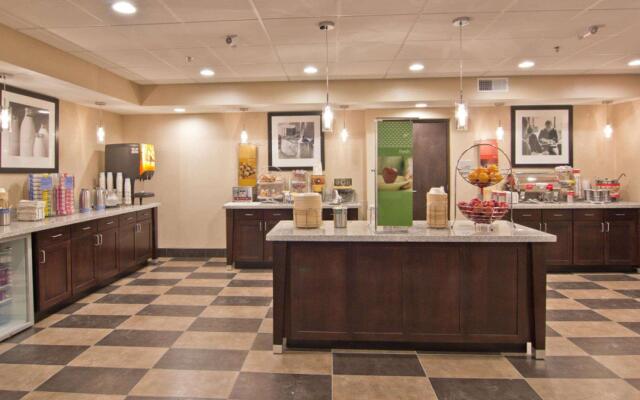 Hampton Inn Columbus-South