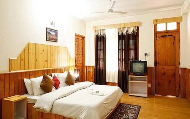 Fabhotel Mahavir