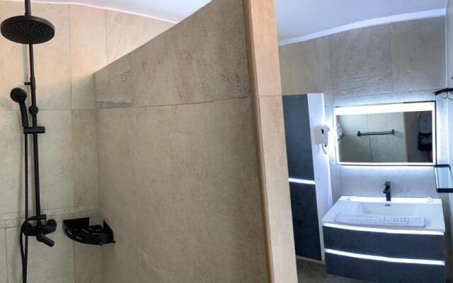 Karaibes Hotel & Residence