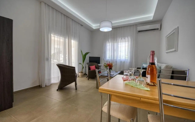 The Rhodes Marina Apartment