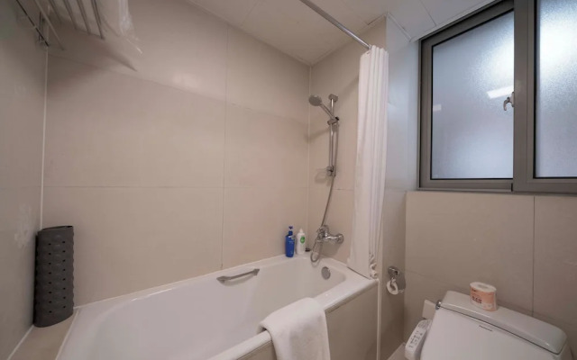 Tyms 1BR 1BA Apt Xujiahui Metro
