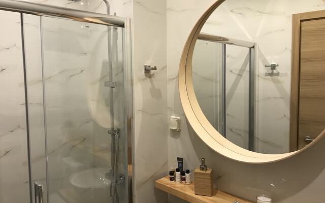 Flight Apartment Airport