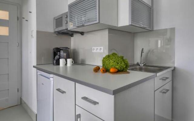 Ajax Apartments Rondo Onz