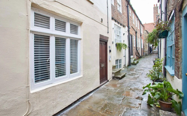 Threadneedle Cottage