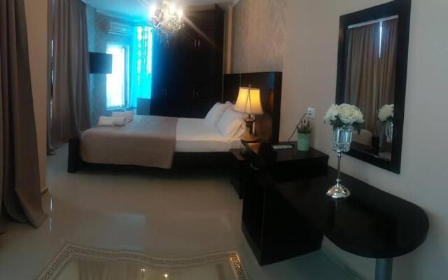 Royal Saranda