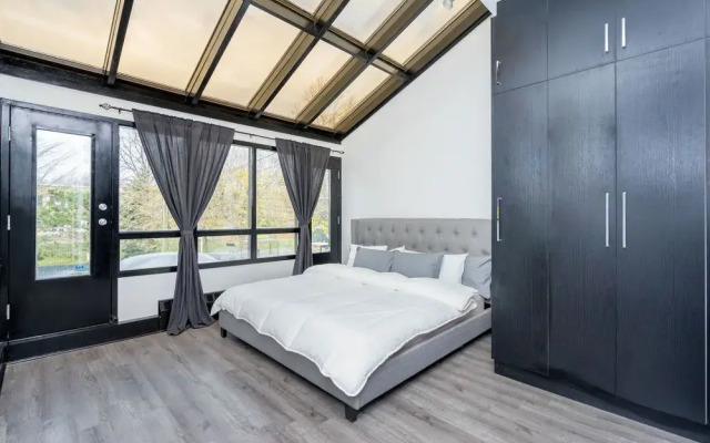 Applewood Suites - The Trinity Loft