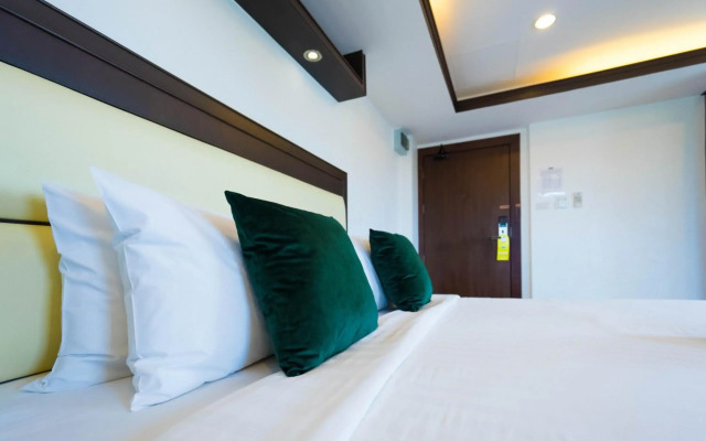 Initial Hua Hin