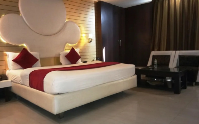 East Lite Hotel
