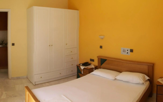 Hotel Athena