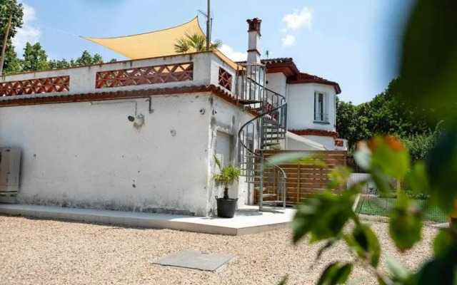 Newly renovated room w Pool y BikeParking