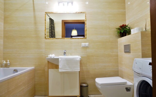 Nowe Miasto Home next to Old Town