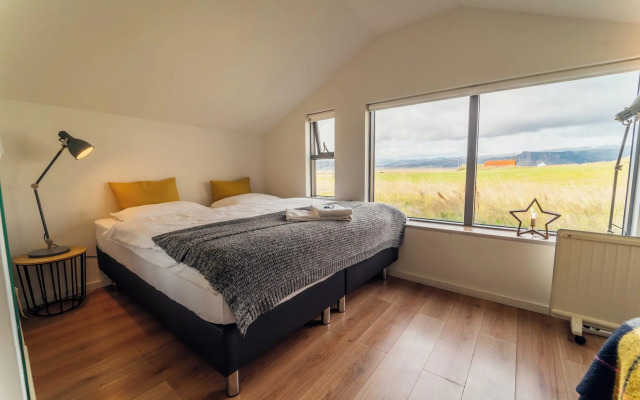 Farmhouse Lodge