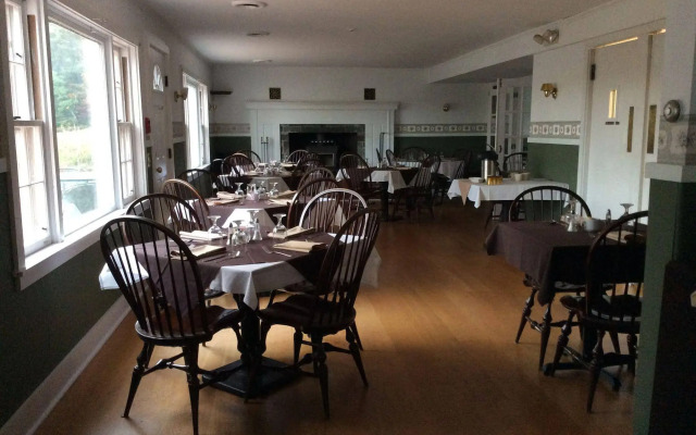 Colonel Williams Inn