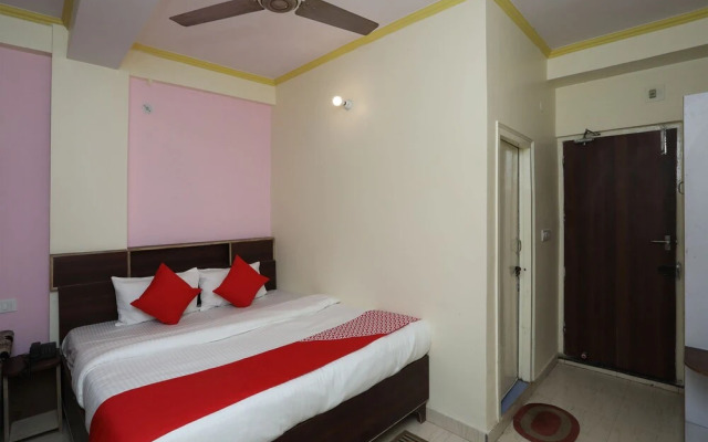 OYO 19804 Hotel Geet International